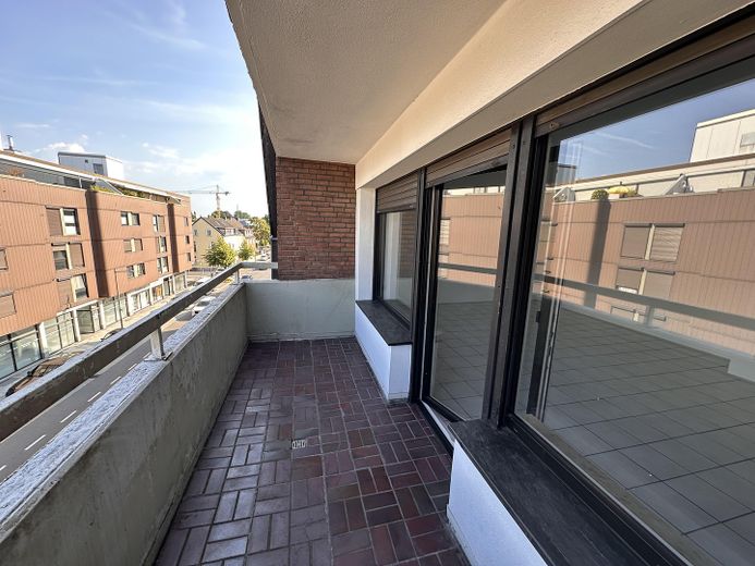 Wohnen im Zentrum – 3-Zimmer-Wohnung mit Balkon und Einbauküche in Langenfeld – Balkon