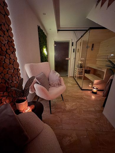 Provisionsfrei - Wohnen wie im eigenen Haus: 120m² mit Garten, Traum-Weitblick & Wellness-Faktor – Saunabereich