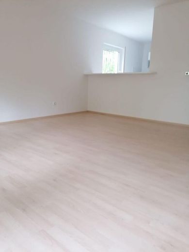 Sehr, schöne, helle 2 Zi-Whg mit EBK, Terrasse und Autoabstellplatz in Würzburg-Frauenland – Foto 3
