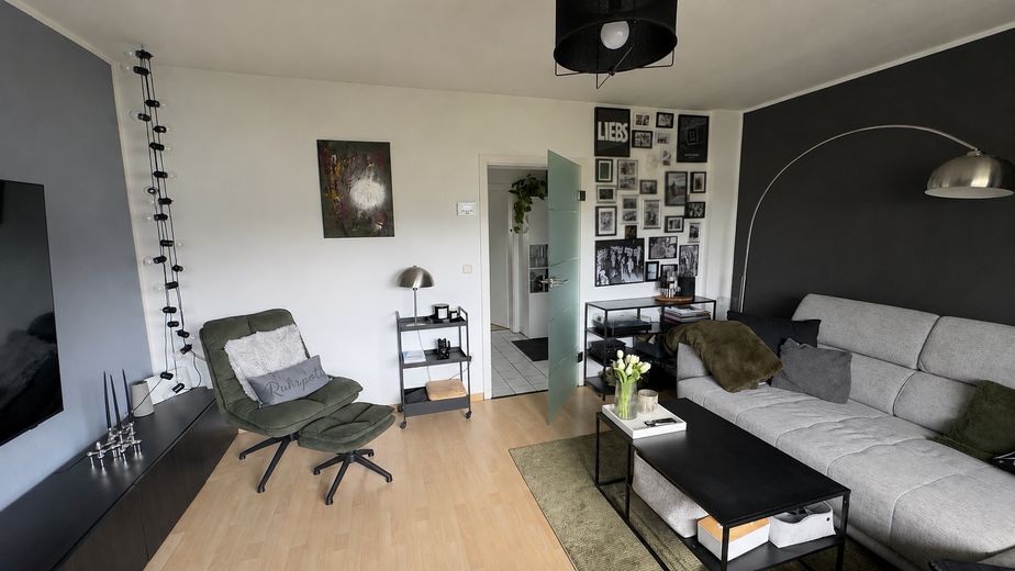 3-кімнатна квартира в Iserlohn-Hennen - простір для вашого повсякдення – Wohnzimmer