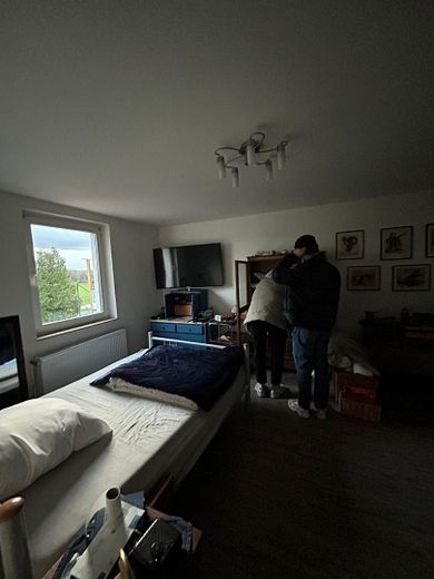 Casa adosada con anexo que necesita reformas – Foto 8
