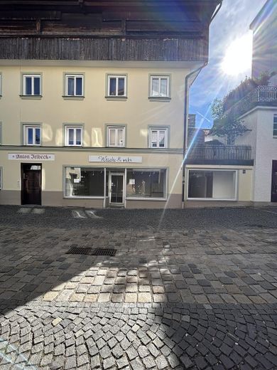 Außenansicht frontal