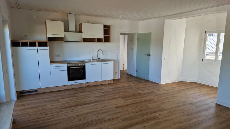 Saniertes 4,5-Zimmer-Reiheneckhaus in ruhiger Hinterhauslage in der Altstadt – Wohn-/Essbereich