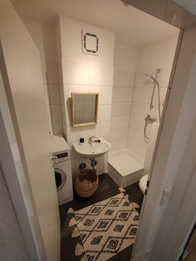 SANS COMMISSION - Première occupation après rénovation – Badezimmer