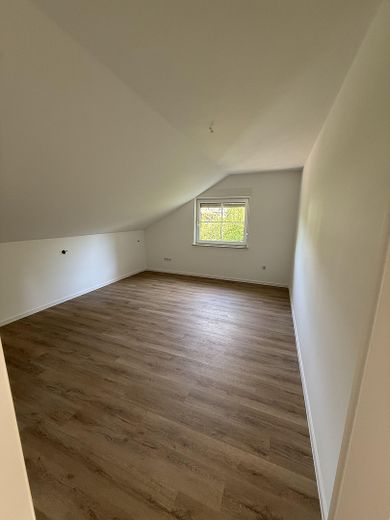 Grande giardino, tecnologia moderna, brevi distanze – la vostra casa a Leopoldshöhe-Asemissen – Schlafzimmer