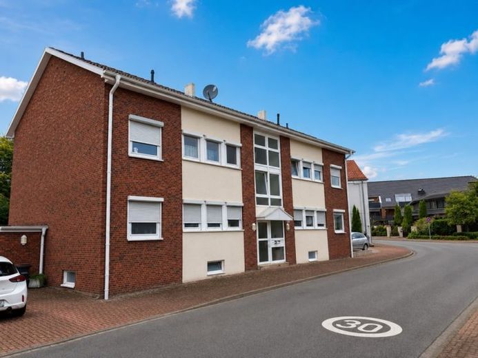 Mehrfamilienhaus als Gesamtinvestment - bereits in Eigentumseinheiten aufgeteilt – फोटो 1