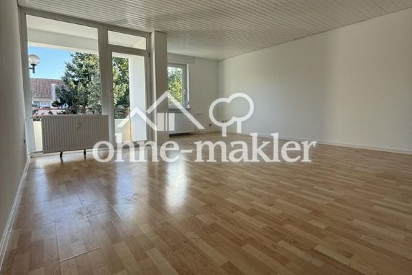 Piso de 3 habitaciones recién renovado con cocina y baño