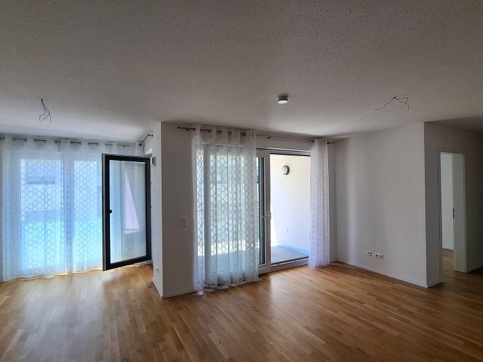 Ideaal voor stellen of kleine gezinnen: 3-kamerappartement – Wohn - und Esszimmer mit Zuga…