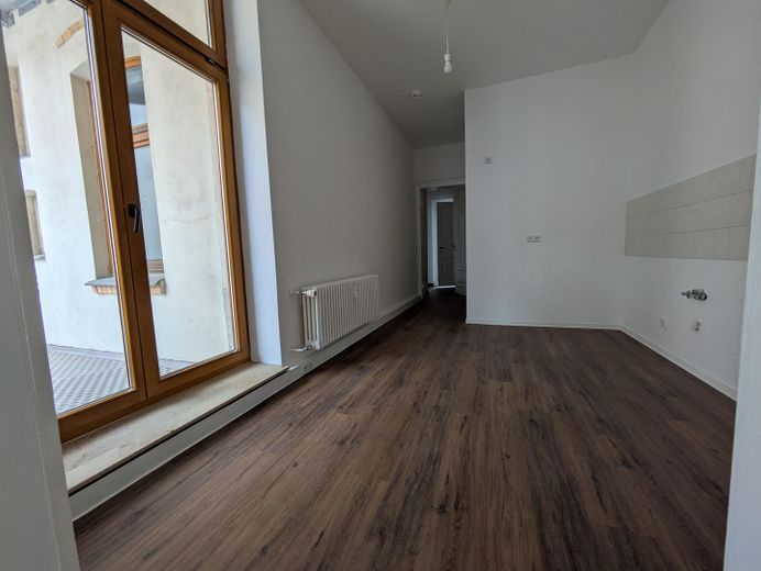 renovierte 4-Raum-Wohnung in der Nähe des Steintor, beim Wasserturm – Küche