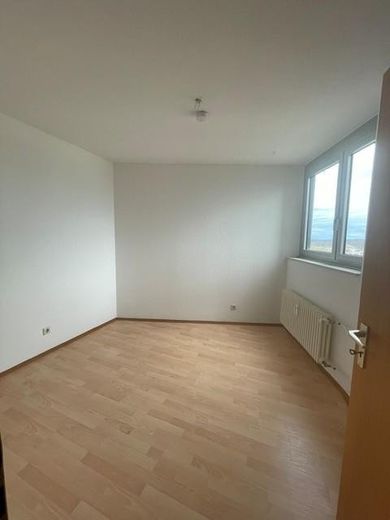 3,5 Zimmer Wohnung mit traumhaftem Ausblick – Kinderzimmer/Arbeitszimmer
