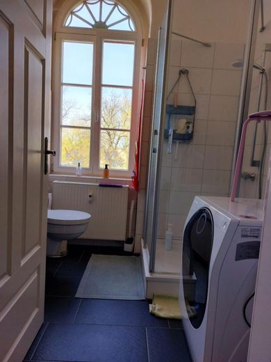 Wohnung im historischen Gutshaus – Badezimmer