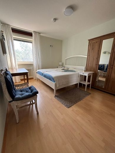3 Zimmer-ETW, Loggia, Garage, mit Schwimmbad- und Saunaanteil – 1. Schlafzimmer