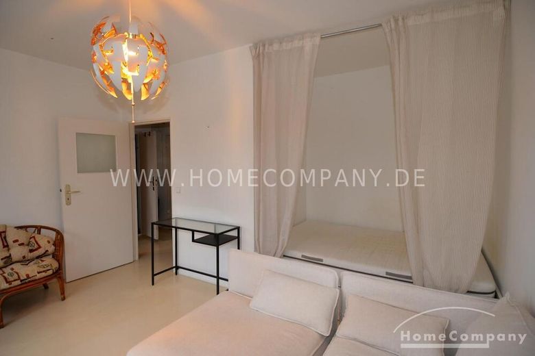 Luminoso appartamento di una stanza con balcone a Tempelhof, arredato – b385e65b7bc770b660e34a39642cb891055cef74.jpg