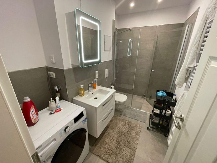 Bad mit Waschmaschine