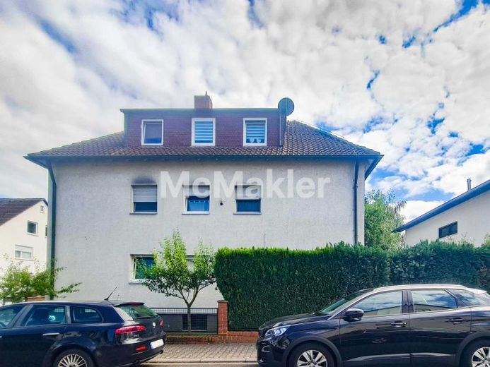 Een huis voor de toekomst. Drie appartementen. Veel mogelijkheden. – Foto 1