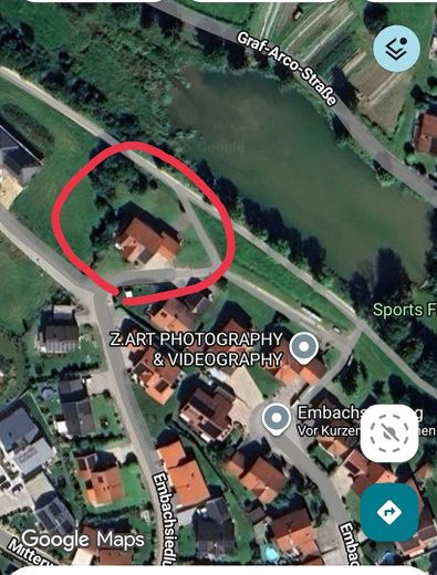 gr. Einfamilienhaus mit 4 Garagen – Foto 7