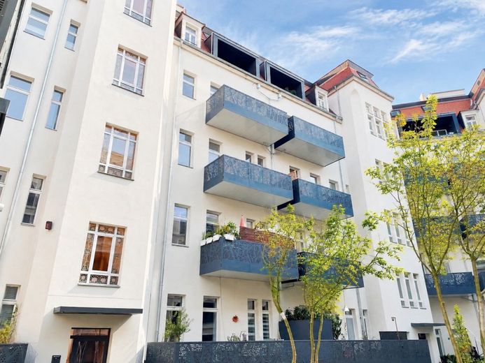 WOHNEN IM SCHÖNEN BAROCKVIERTEL - BEZUGSFREI – Rückansicht