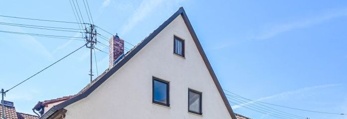 आपके विचारों के लिए भरपूर जगह – Karlstadt-Gambach में सहायक भवन, खलिहान और दुकान सहित एकल-परिवार का घर, बिक्री के लिए