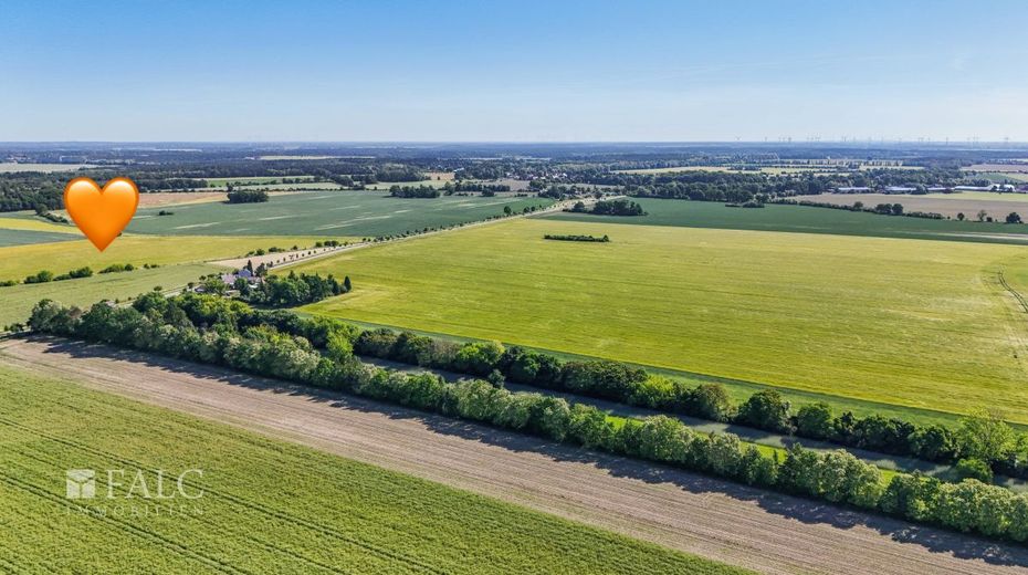Provisionsfrei. Großzügiges Einfamilienhaus mit PV-Anlage und idyllischem Grundstück! – Nordostansicht