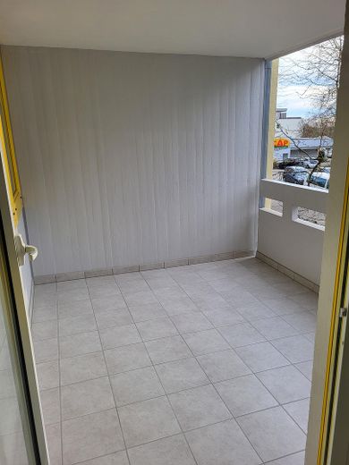 Attraktive 2,5 Zimmer Wohnung im 1.Stock mit Einzelgarage in der Tiefgarage – Balkon