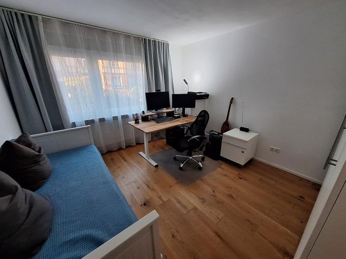 Gözde Südweststadt'ta 3 odalı daire – Zimmer 1