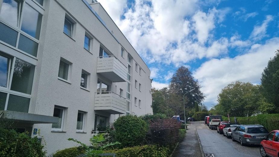 Tutzing - geräumige 2-Zi-Wohnung am See – Aussenansicht