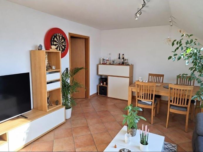 Attraktive 3-Zimmerwohnung mit besonderem Grundriss, modernisiertem Wohnkomfort und eigener Garage – Foto 5