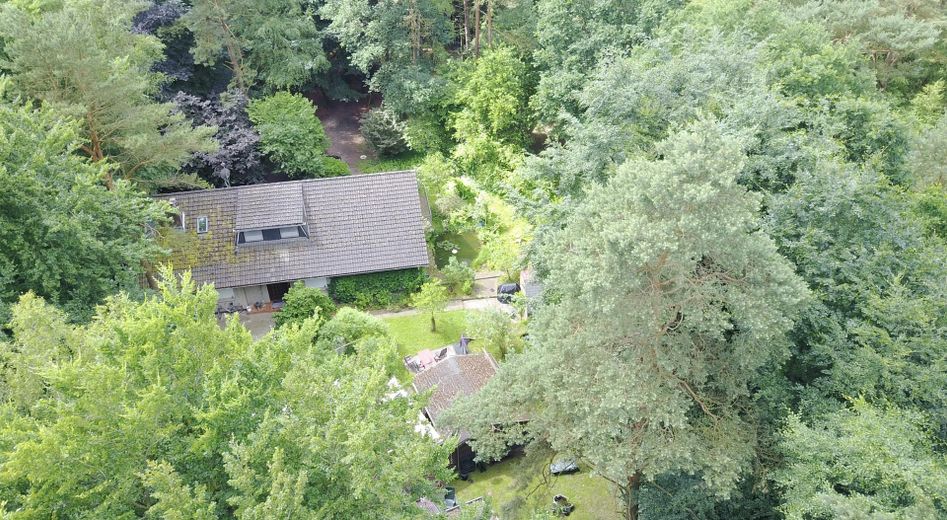 #PRECIO INIGUALABLE#TERRENO FORESTAL GIGANTESCO#REGIÓN DE HEIDE+3 CASAS GRATIS#VÉASE EL TEXTO – DROHNEN-ANSICHT-IMMOBILIE