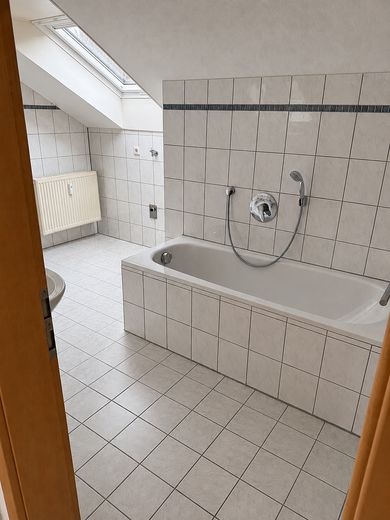 Großzügige 3-Zimmer Dachgeschoss Wohnung mit eigenem Gartenanteil in traumhafter Waldrandlage – Foto 20