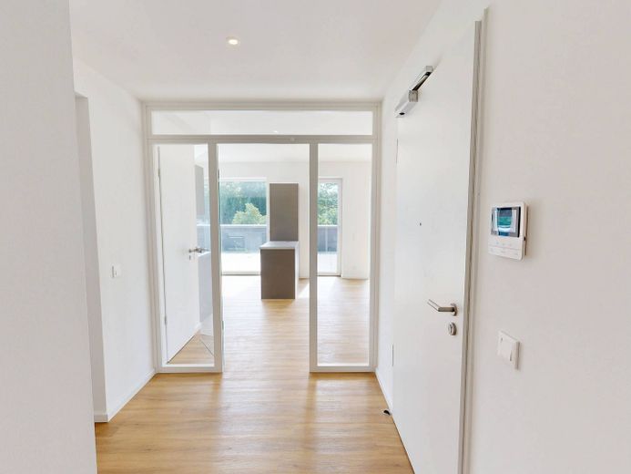 Wohntraum in Rissen: Exklusives 4-Zimmer-Penthouse mit eigenem Lift und weitläufiger Dachterrasse – Eingangsbereich