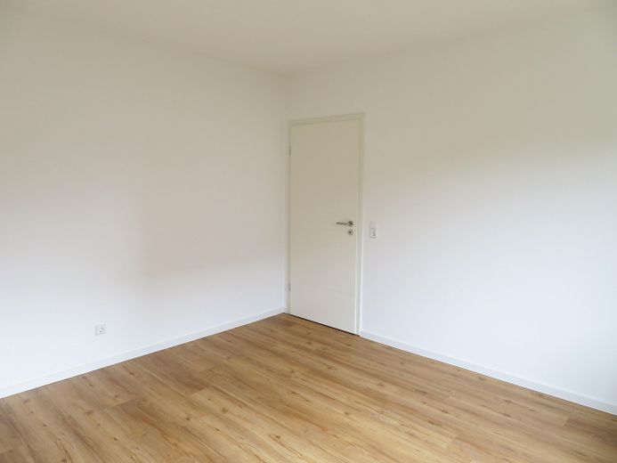 *Erstbezug nach Sanierung* 4 ZKB-Whg. 104 m² mit Terrasse & optionaler EBK – Kinderzimmer 1