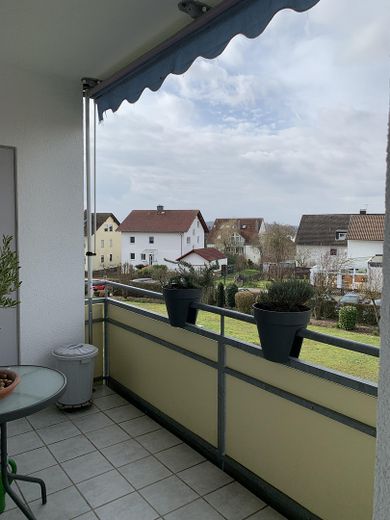 Schön geschnittene 2-Zimmer-Wohnung in Schöneck-Kilianstädten – Foto 1