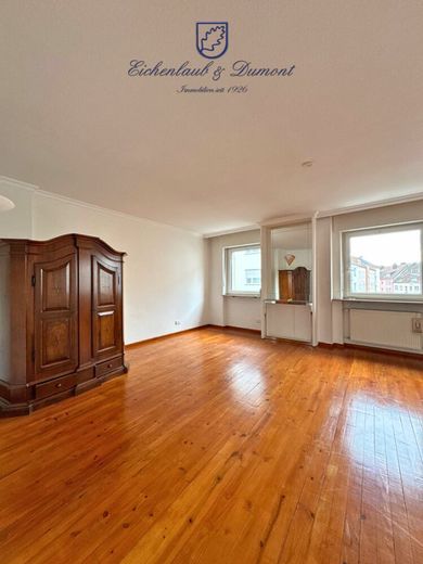 Großzügiges Haus, 410m² Gesamtfläche in ruhiger Seitenstraße von Saarbrücken-West – Esszimmer OG