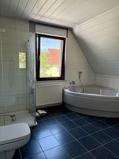 Wszechstronny budynek mieszkalno-usługowy w Dessau-Ziebigk – pompa ciepła, kominek i ogród zimowy – Photo 19