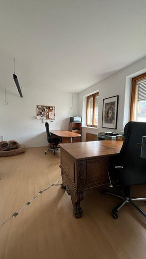 Single-family house with bay window in Buttlar with VERY much potential – Foto 12