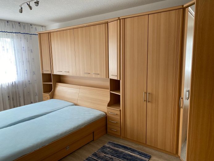 Möblierte Nichtraucher-Business Wohnung 2,5 ZKB – Schlafzimmer
