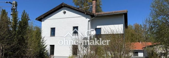 9-Zi. Zweifamilienhaus mit 1080m2 Grund, unmittelbar am Bahngleis, 15 min mit der Bahn nach München