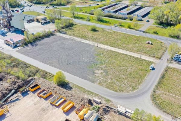 **TOP** Superficie libre de hasta 17.000 m² - 0,50 €/m² al mes - divisible - HRO-Schmarl - buena conexión vial
