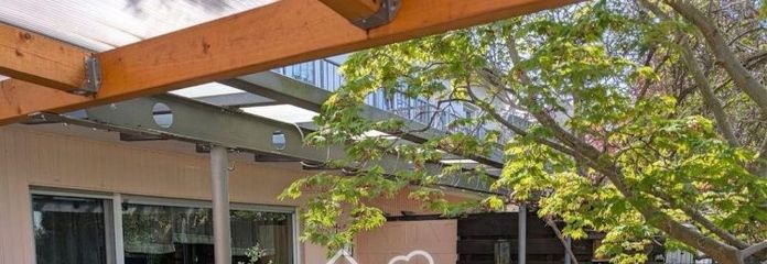 Privato: casa bifamiliare a Urmitz, 7 locali, 2 bagni, garage, giardino