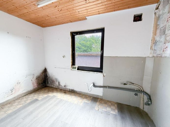Handwerkerhaus mit viel Platz und großem Grundstück in Beckdorf! – Foto 1