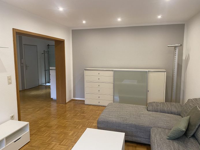 Wohnzimmer mit Durchbruch