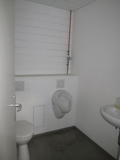 WC-Anlage Halle 