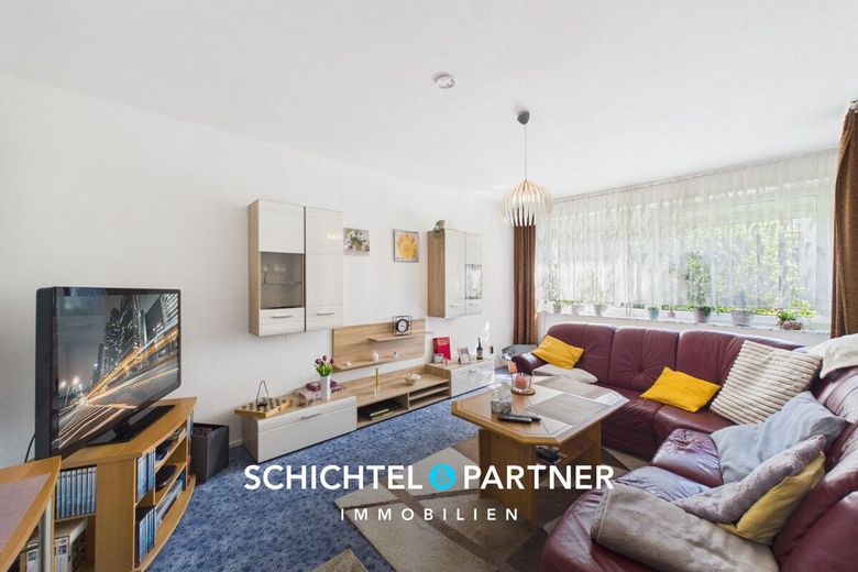 Huchting | Gepflegte 3-Zimmer-Wohnung im Hochparterre mit Balkon – S&amp;P | Wohnzimmer