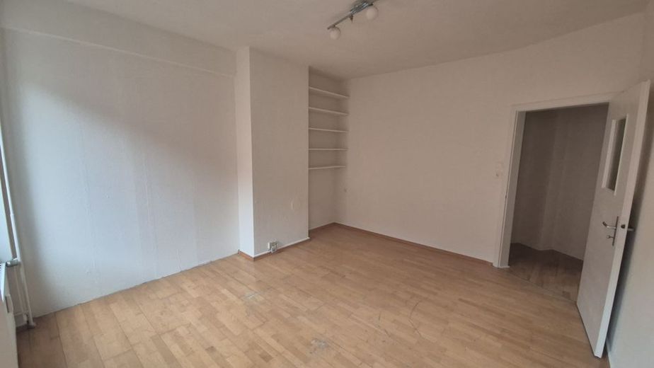 Vivere in tranquillità tra l'università, Barbarossaplatz e Volksgarten - vuoto (A385os) – Blick vom Fenster Richtung Flur