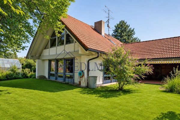 VERKAUF: Wohngefühl der Extraklasse – Einfamilienhaus mit offenem Wohnkonzept und großem Garten!