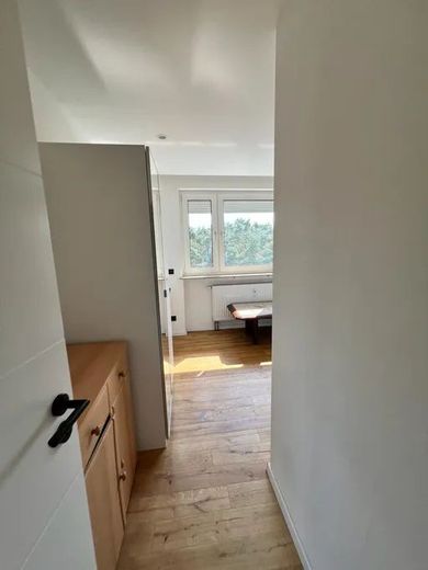(WG Zimmer) 4er WG Neugründung – Zimmer