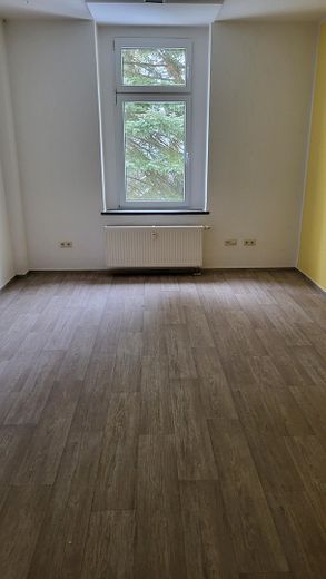 5 Raum-Wohnung mit Dachterrasse und privatem Garten – Foto 5