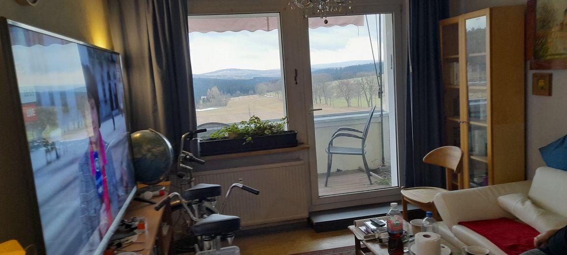 Wohnzimmer mit Zugang zum Balk