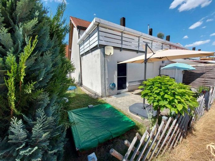 +++Reihenendhaus mit 2 Stellplätzen und 2 Terrassen in ruhiger Lage +++ – Foto 1