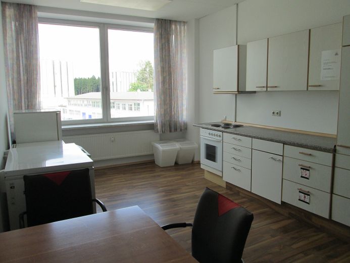 Zimmer zu vermieten 543 Euro barrierefrei – Küche